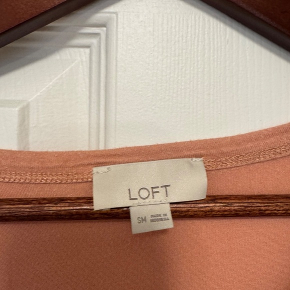 Maternity dresses and shirt size small - Picture 7 of 7